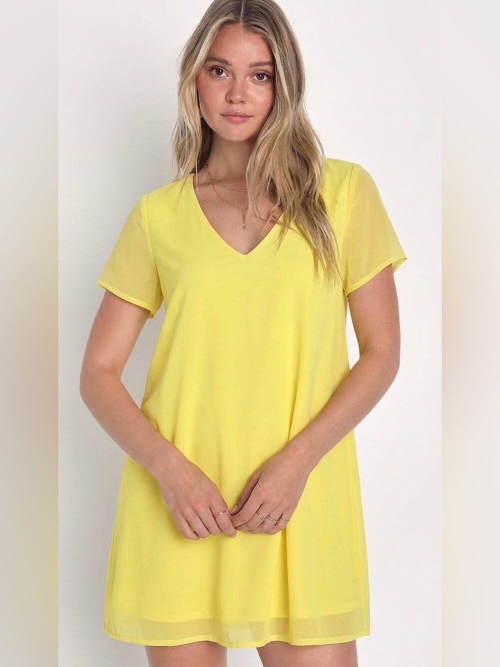 Lulu's Freestyle Yellow V-Neck Short Sleeve Chiffon Mini Shift Dress Size L NWT
